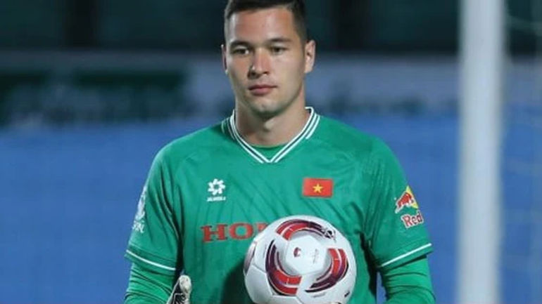 Nguyễn Filip ra sao trong trận đầu khoác áo đội tuyển Việt Nam?