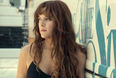 The Enchanting Tale of Daisy Jones & The Six: Stevie Nicks' Intimate Review and the Intriguing Fleetwood Mac Connection