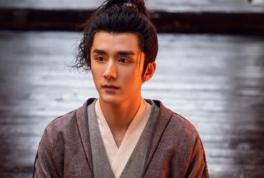 Mỹ nam đình đám gặp khủng hoảng nghề nghiệp, fan hâm mộ khiến ông trùm TV cảm thấy ngượng tay