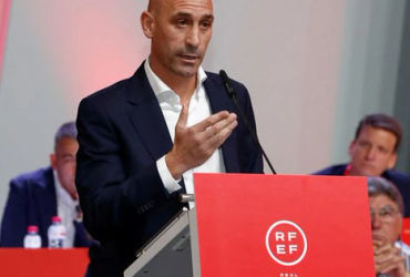 Chủ tịch LĐBĐ Tây Ban Nha bị đơn vị Vô địch World Cup kiện đòi công lý