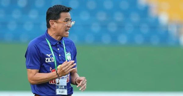 Kiatisuk - HLV triển vọng trong nhiệm kỳ dẫn dắt ĐT Thái Lan