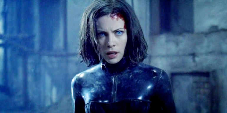 Beneath the Fragility: Unveiling Kate Beckinsale's Spectacular Transformation into an Overnight Action Hero in Underworld
