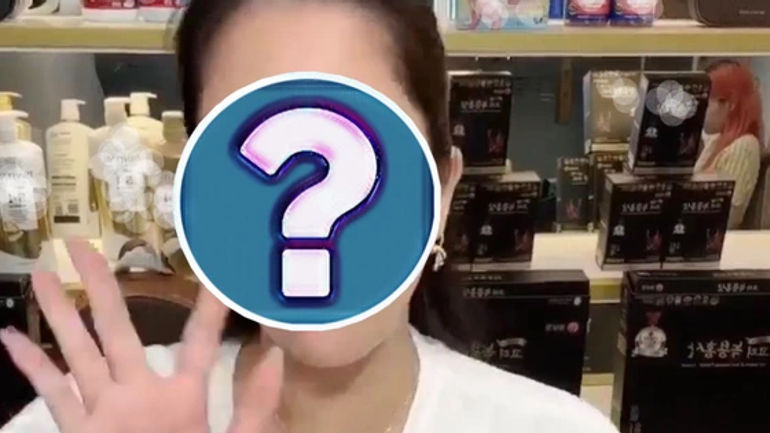 Khánh Thi khiến fan điêu đứng với những đơn hàng chóng mặt khi bé mới sinh