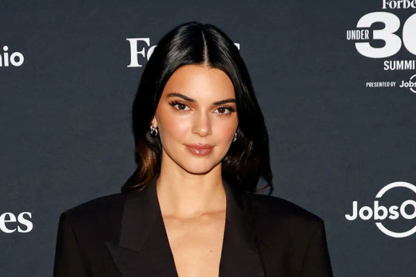 Kendall Jenner's Bold and Sophisticated Statement at Forbes 30 Under 30 ...