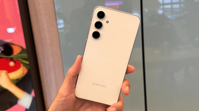 Chỉ hơn 10 triệu, chiếc điện thoại này thậm chí 'sang chảnh' hơn iPhone 15, Galaxy S23: Phải công nhận không phải giá cao mới tốt