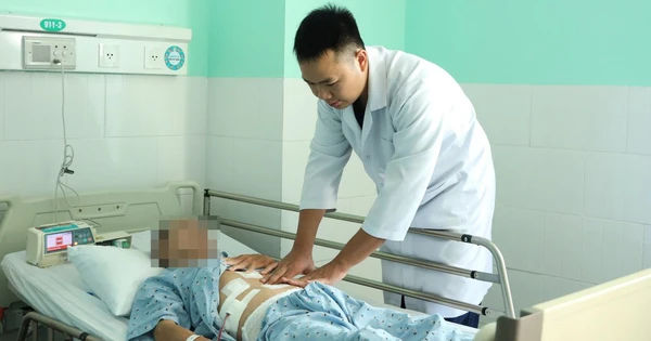 Kỹ thuật tân tiến giúp loại bỏ tức thì hàng trăm viên sỏi trong túi mật của bệnh nhân 65 tuổi
