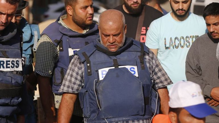 A Heartbreaking Account: Unfolding Tragedy in Gaza Exposed as Al Jazeera Journalist Discovers Family's Fate on Live Broadcast