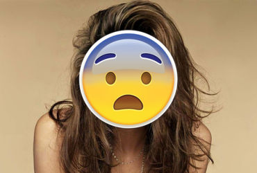 Mỹ nhân gặt hái thành công vang dội trên bảng xếp hạng mặc dù phim của họ không đạt thành tích