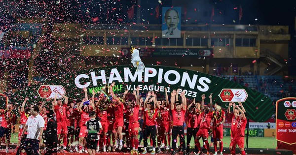 Cầu thủ CLB CAHN bàng hoàng khi bị từ chối thưởng sau khi vô địch VLeague 2023