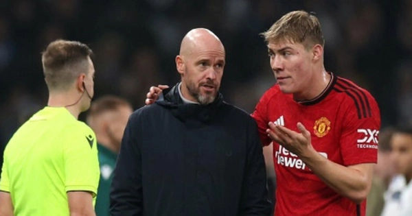 MU trắng tay trước Copenhagen, HLV Erik Ten Hag lên án trọng tài