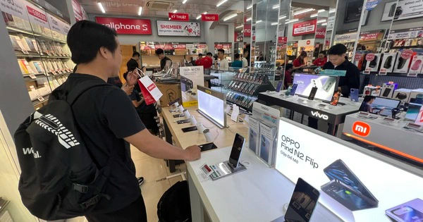 Đòn đánh mạnh của hãng bán lẻ trên thị trường di động