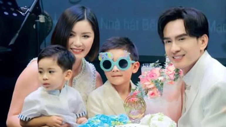 Đan Trường vui mừng chào đón tuổi 47 cùng vợ cũ và con trai