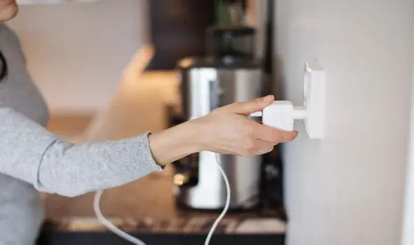 Why Is Smart Plug Unresponsive? - 5 Causes You Need To Know - Nerd Plus Art