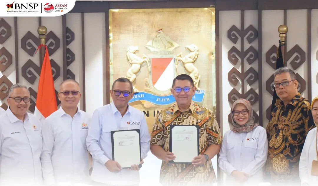 Penandatangan Nota Kesepakatan BNSP dan KADIN