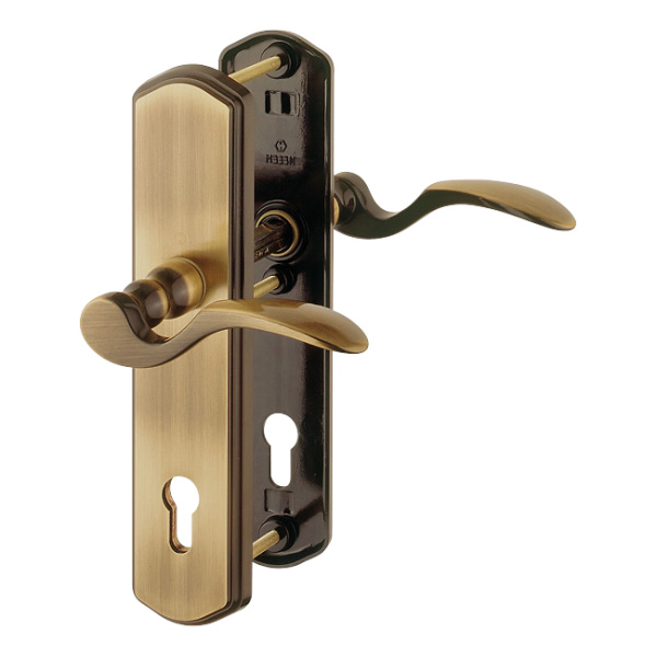 HOPPE Munchen Handle Set with Steel Protective Plate, 67-72 mm, Brown Brass, Left Version
