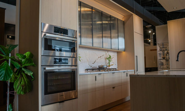 Condo kitchen remodel Lakeview Chicago HOA
