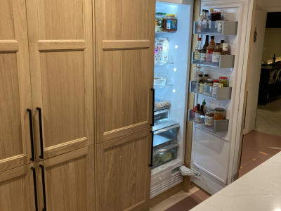 MSI Calacatta quartz countertop and backsplash detail