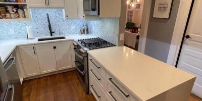 Lakeview small kitchen
