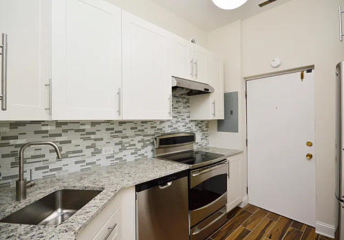 854 W Cornelia Boystown original bedroom before 1BR to 2BR conversion Chicago