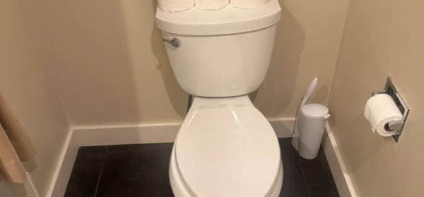 Before fixtures at 680 Lake Shore Drive