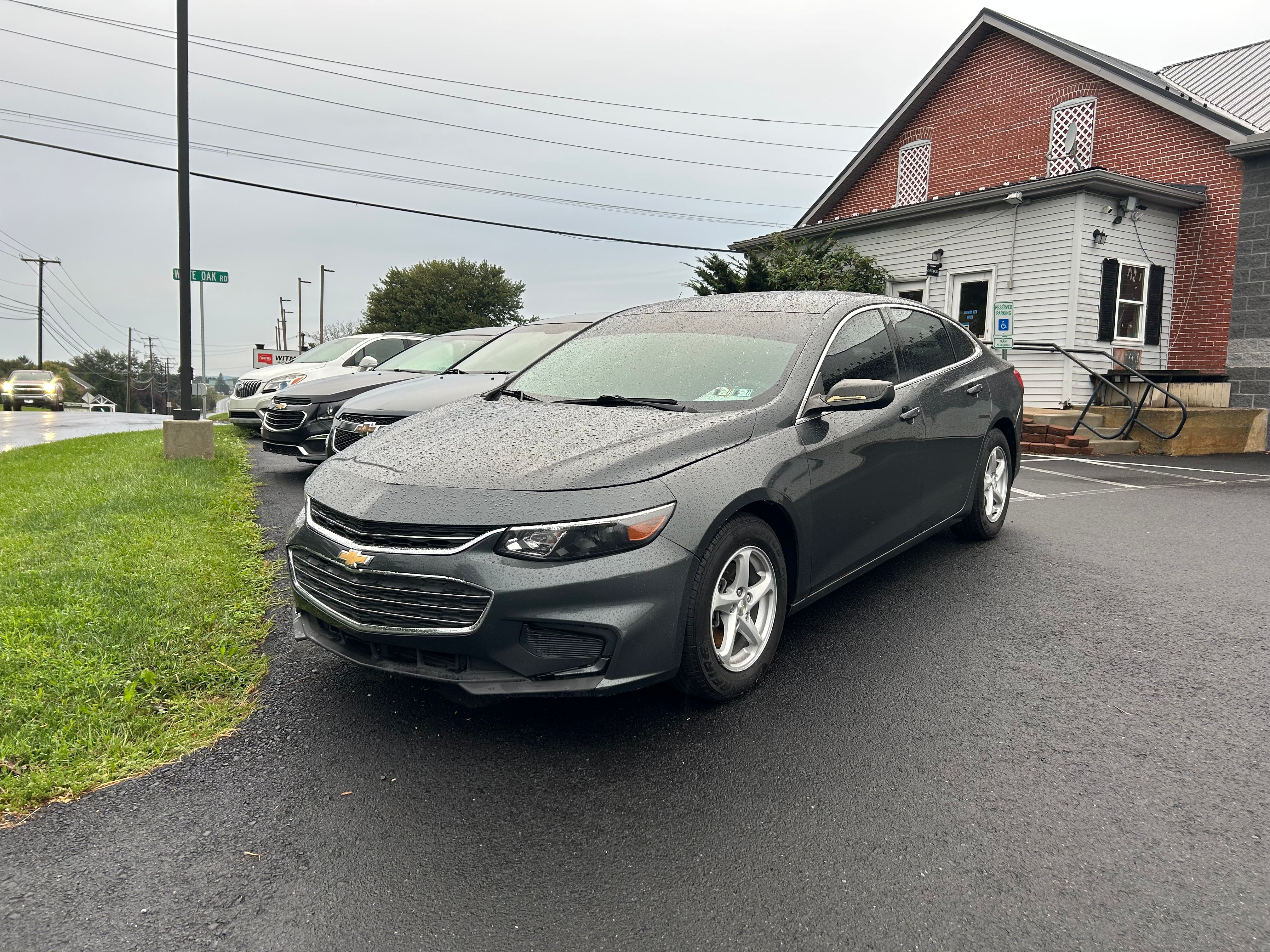 2017 Chevrolet Malibu LS front three-quarter