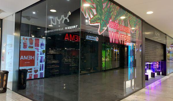Nyx les halles ahdesif masquage opaque durant travaux