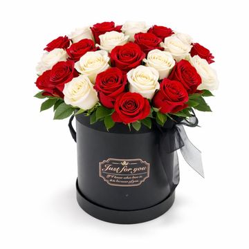 Mixed Red & White Rose Hat Box | Luxury Rose Delivery Johannesburg – Gemma Bloom Fine Flowers