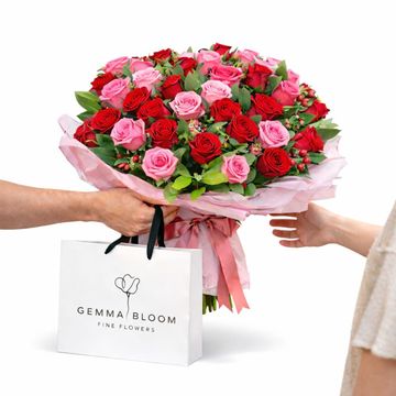 Mixed Red & Pink Roses Bouquet | Flower Delivery Bedfordview – Gemma Bloom Fine Flowers