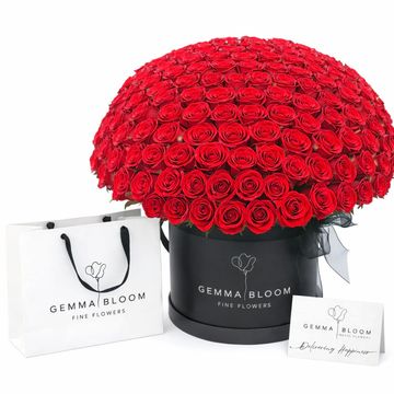 Luxury 100 Rose Box | Red Roses in a Hatbox – Gemma Bloom Fine Flowers Johannesburg
