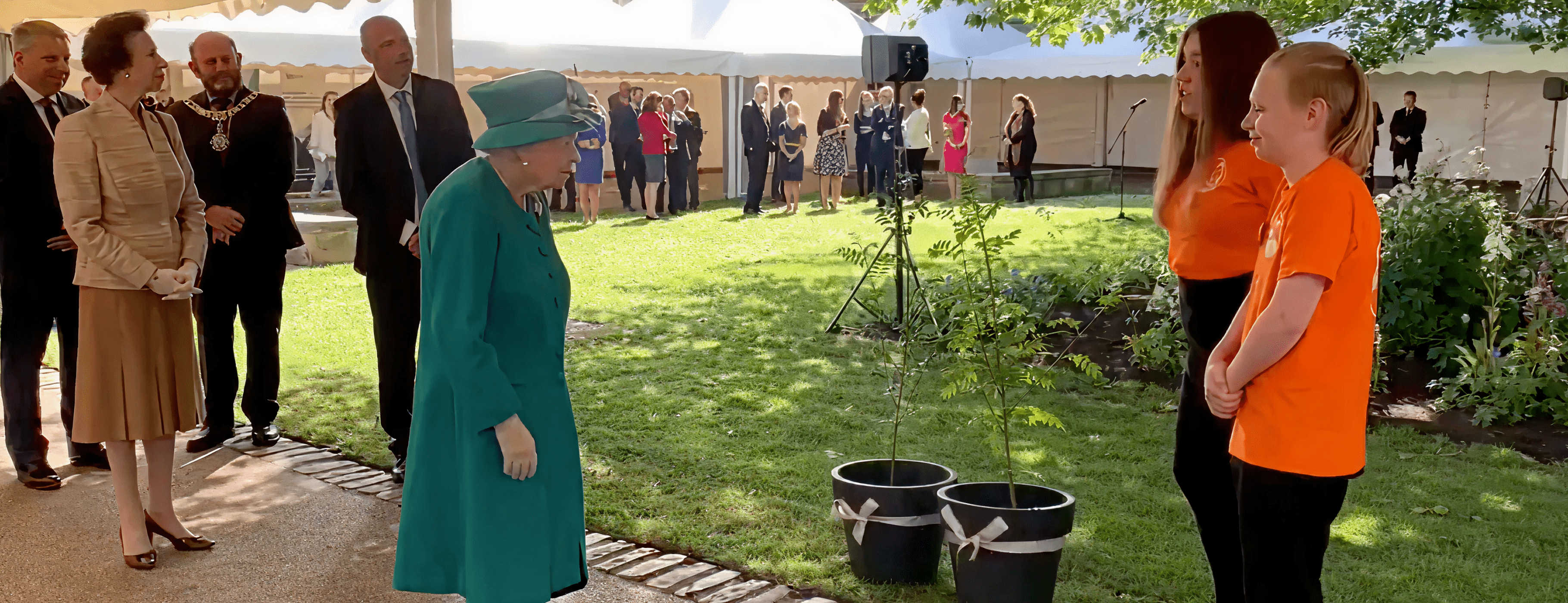 Queen Elizabeth attending COP 26 acknowledging young activists.
