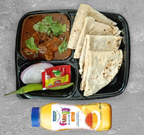 Chicken Curry Roti Combo + Kesar Elaichi Milk Combo-Railofy