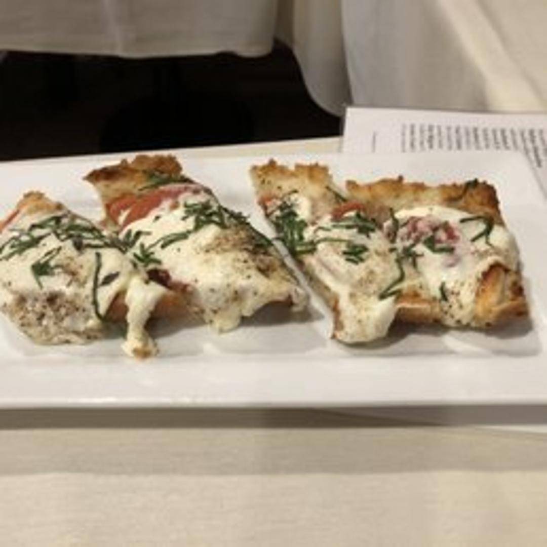 carousel-default-image