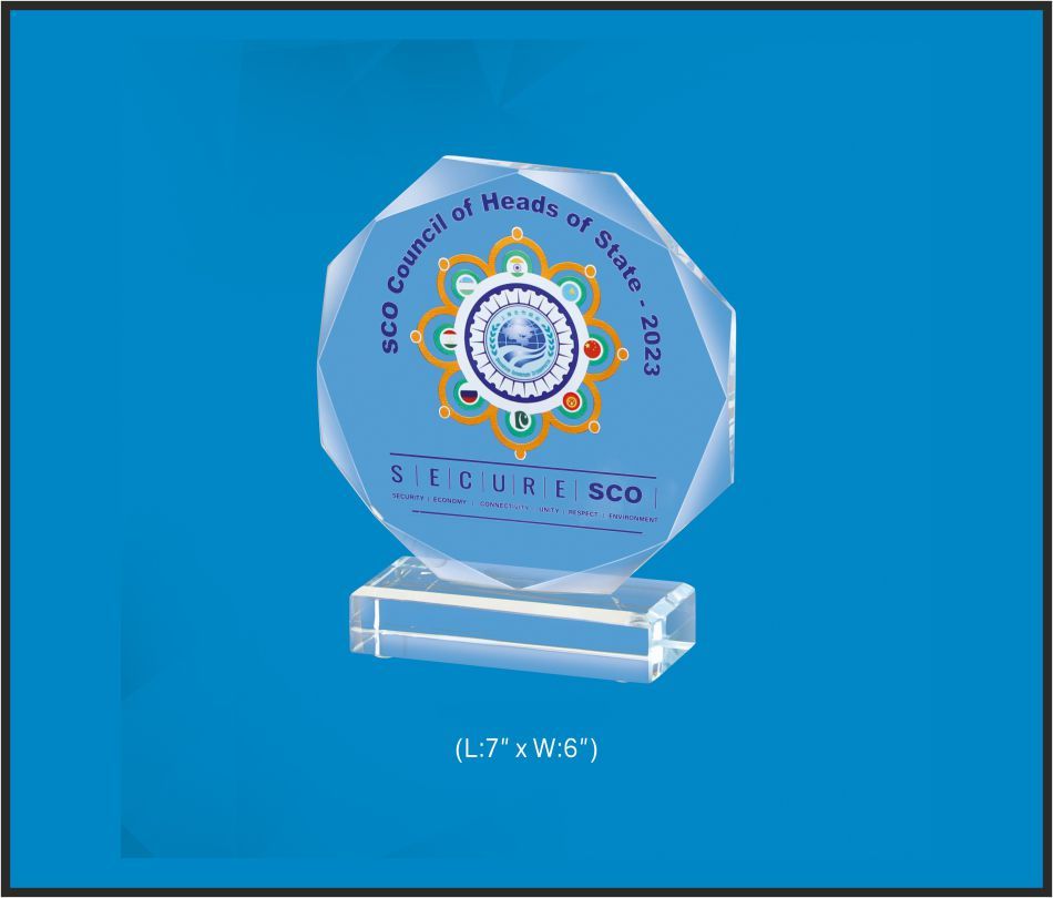 TRO - A15, Acrylic Trophy, size 7"x6" inch
