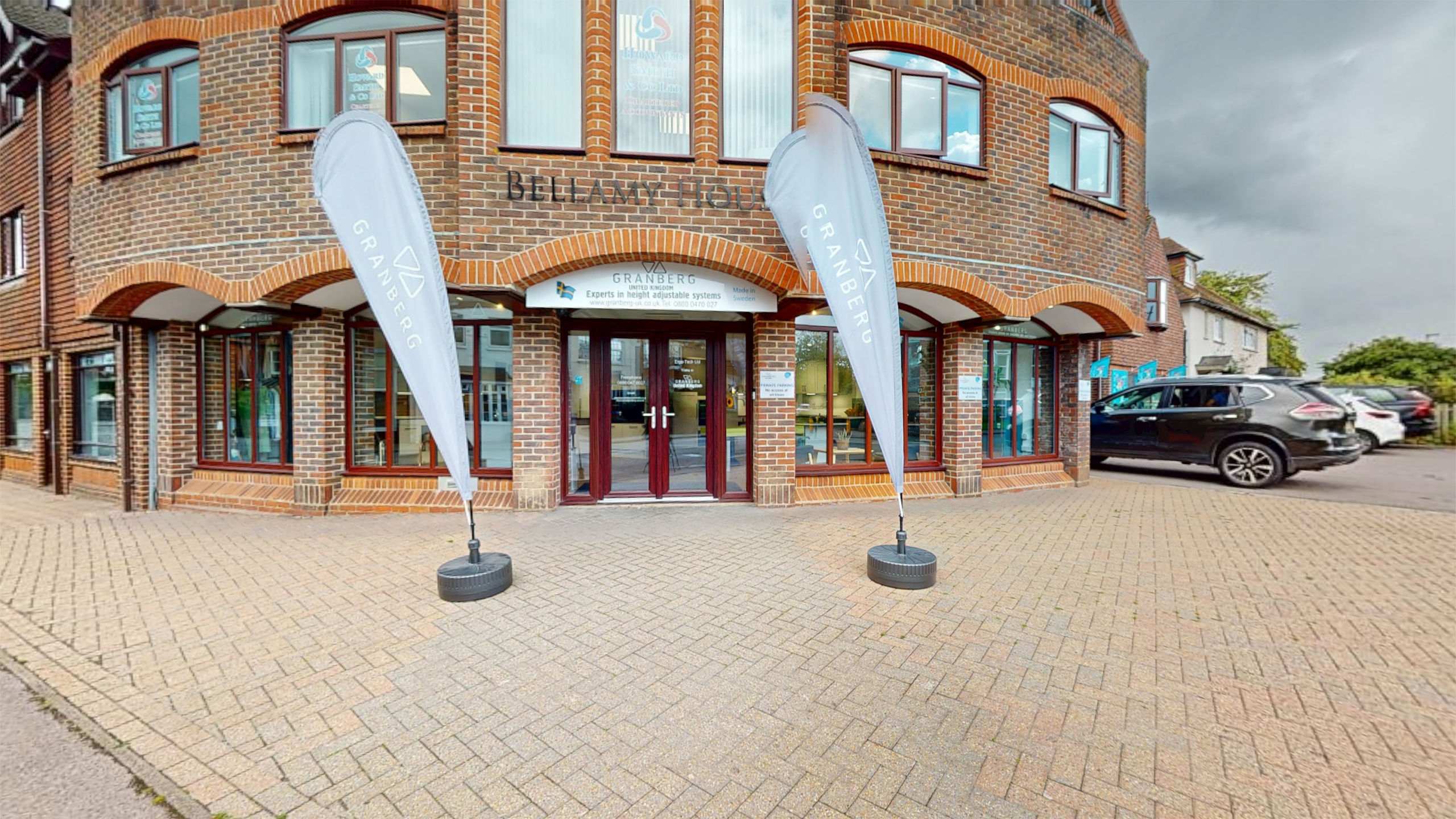 dealer_img_65_1765533667