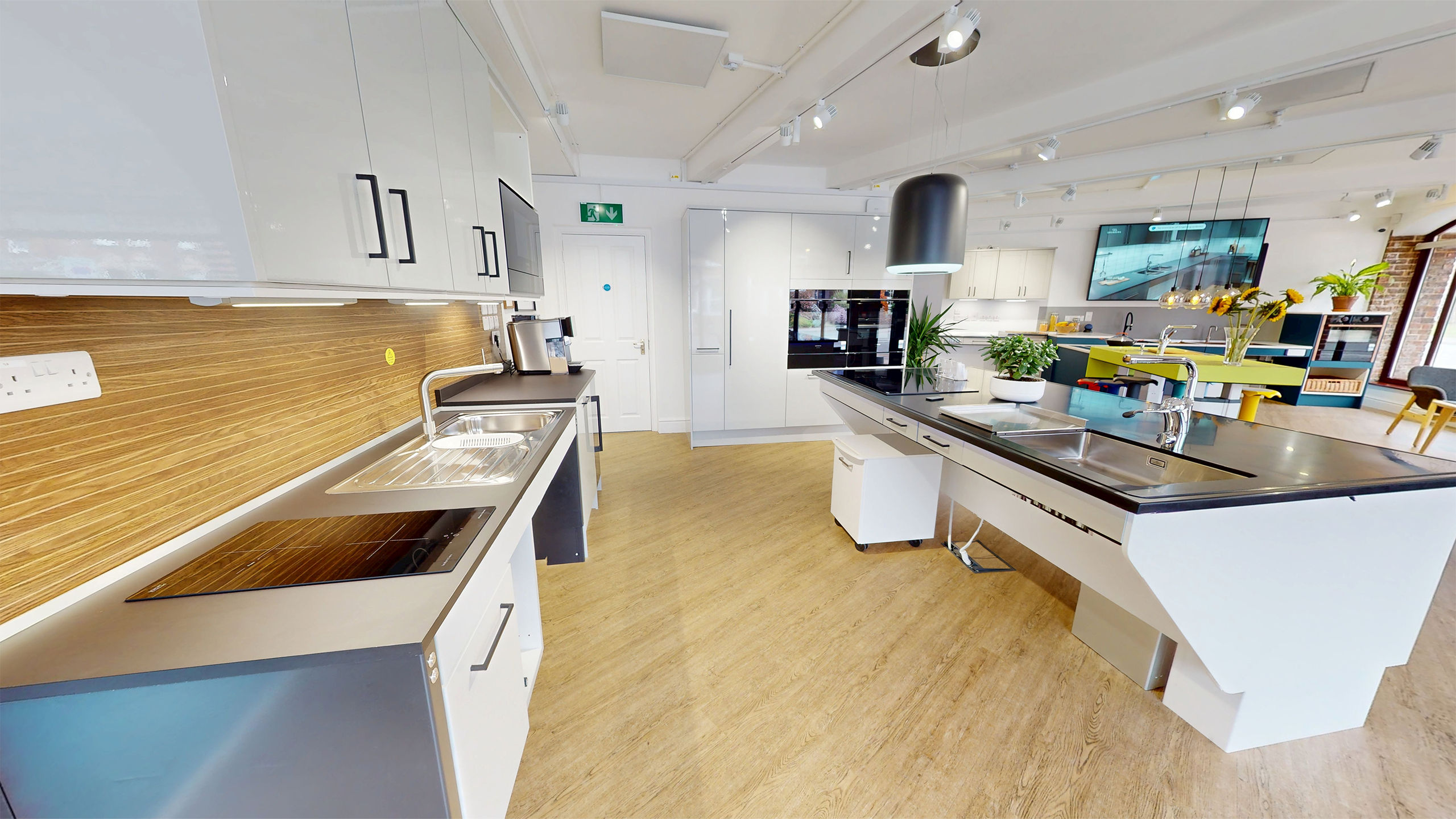 dealer_img_67_1765533685