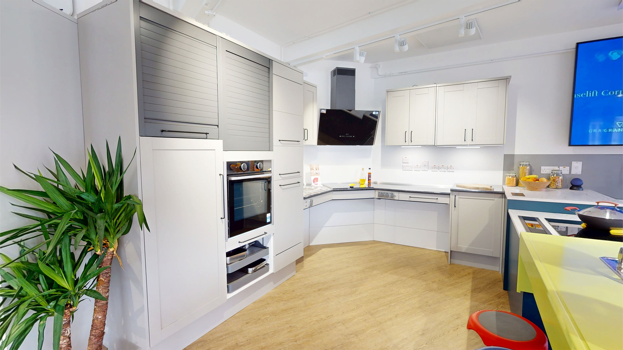 dealer_img_69_1765533700