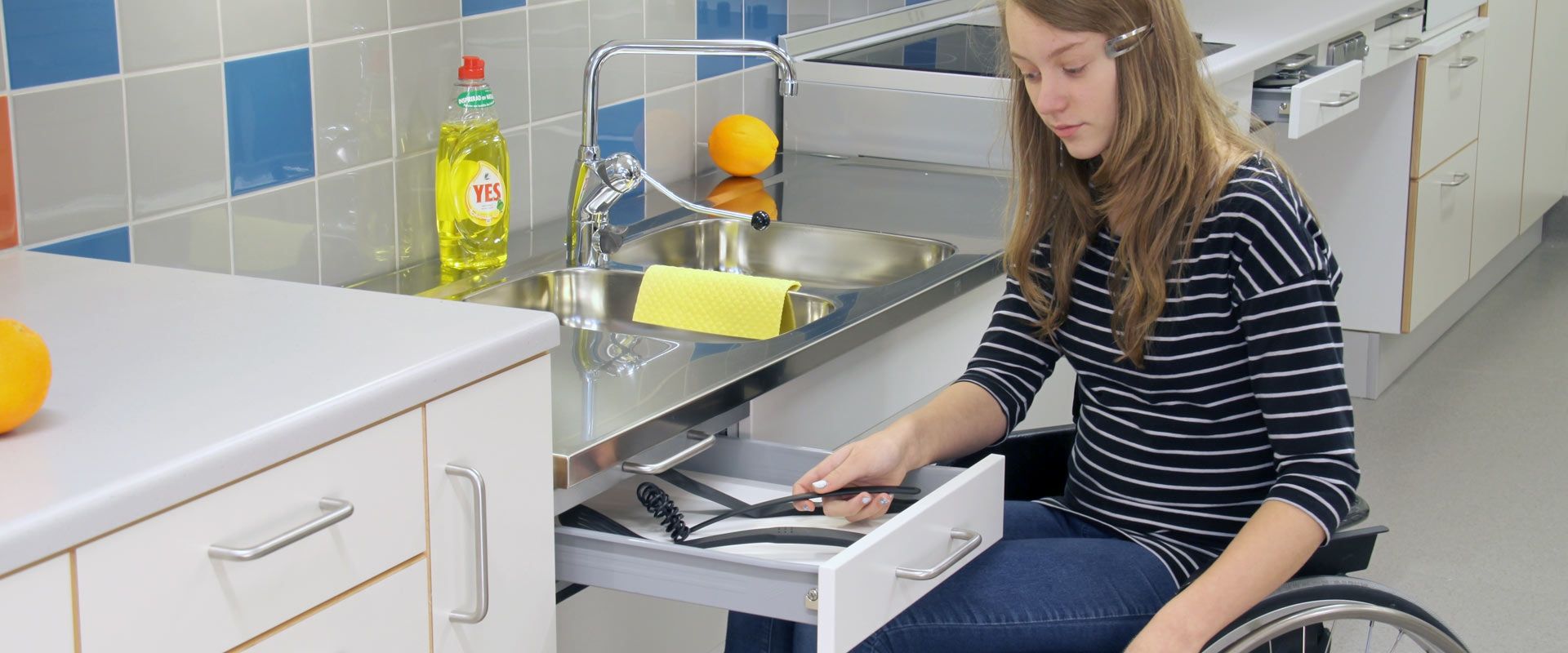 Living Made Easy - Granberg Unilift Kitchen Appliance Lift)