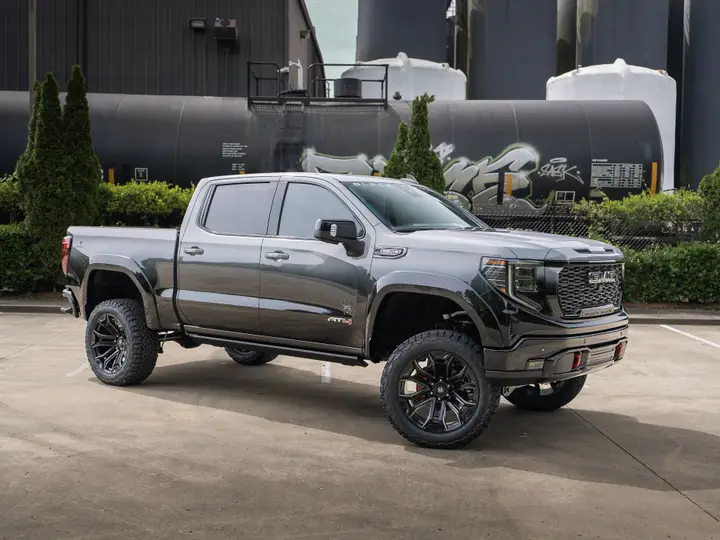 Black Widow lifted truck detail