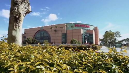 Anaheim Ducks home stadium Honda Center exterior