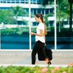 xl-bnr-women-walking-on-phone.jpg