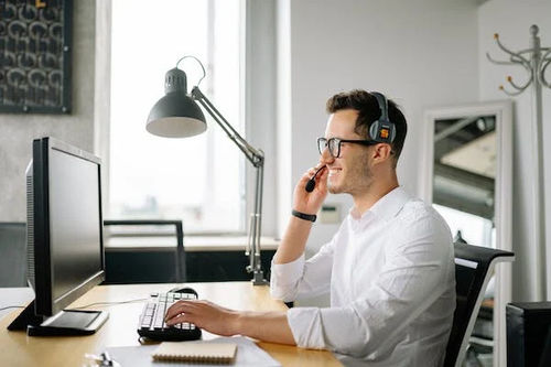 A man using virtual agent technology to communicate with customers