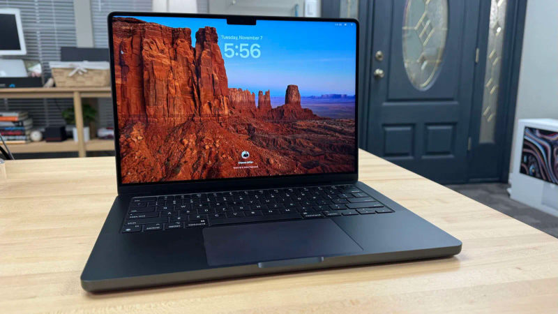 MacBook Pro 14" (2026)