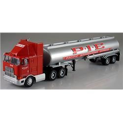 Tonkin TONM72902 Pacific Intermountain Express PIE - International COE Tractor with Petroleum Tanker&#44; Adults
