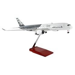 Skymarks Supreme SKR8804 Airbus A350 XWB Carbon Fiber Desk Display 1-100 Model Airplane