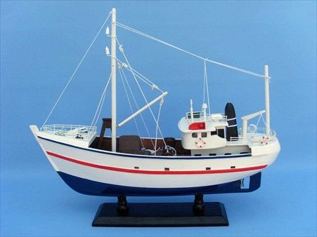Handcrafted Model Ships FB207 Fine Catch 17 in. Decorative Fishing Boat