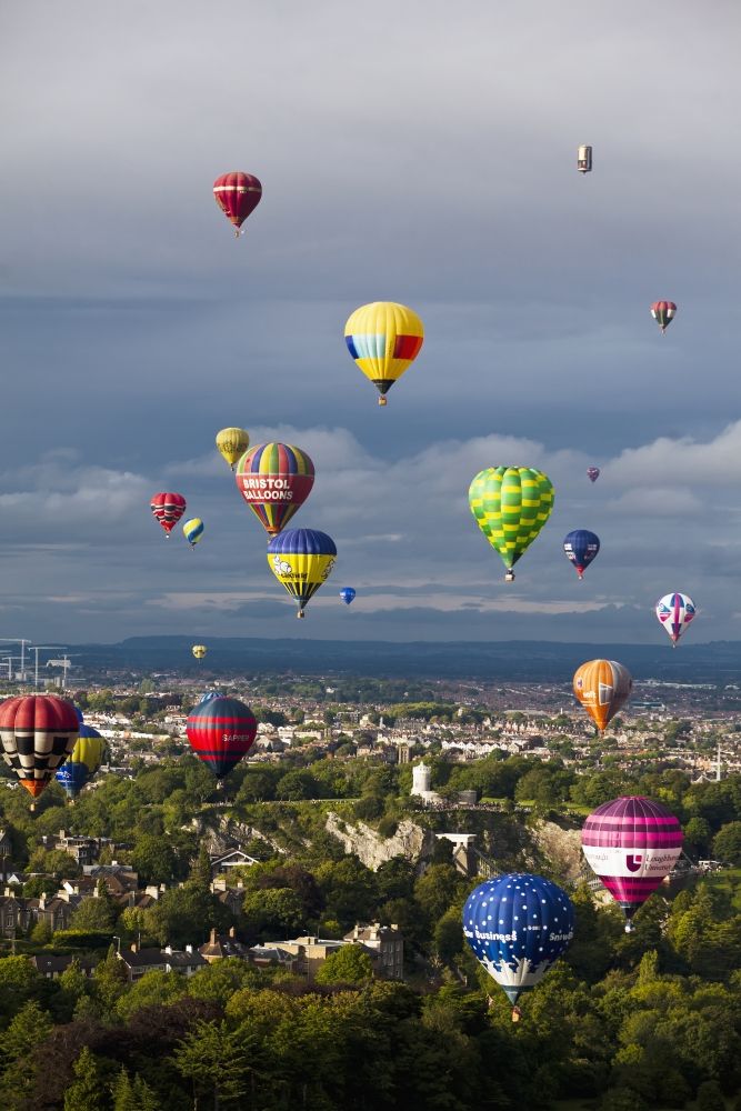 Design Pics DPI2335113 Bristol Balloon Fiesta - Bristol England Uk Poster Print&#44; 12 x 19