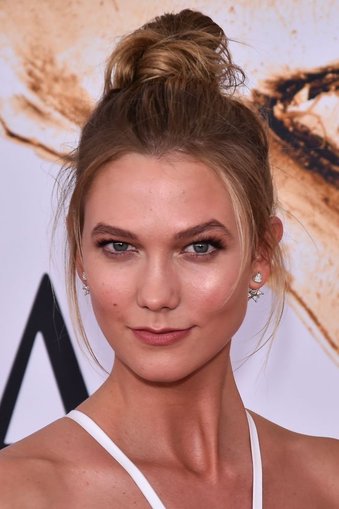 Everett Collection EVC1606E05QY092HLARGE Karlie Kloss At Arrivals for 2016 Cfda Fashion Awards Hammerstein Ballroom At Manhattan Center New York Ny June 6 2016 Photo by Steven Ferdman Photo Print&#44; 16 x 20 - Large