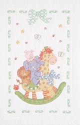 318492 Stamped White Quilt Crib Top 40 in. x 60 in. -Giraffe &amp; Friends