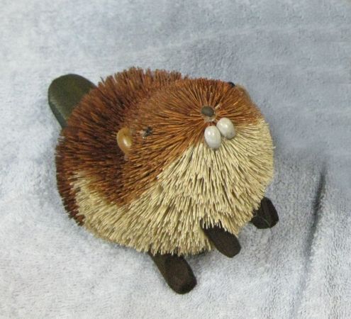 Brushart BRUSH10B Beaver Brown BrushArt Animal Figurine