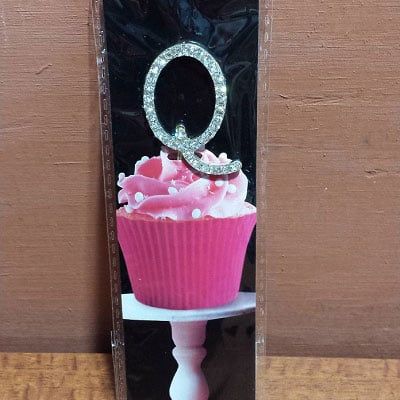 De Yi Enterprise 33016-Q Cupcake Monogram Toppers - Q